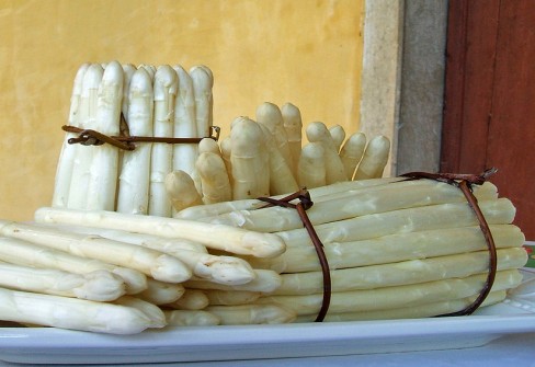 ASPARAGO BIANCO DI CIMADOLMO ASPARAGO BIANCO DI CIMADOLMO