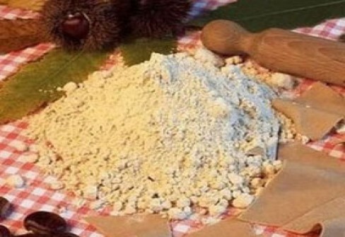 FARINA DI CASTAGNE DELLA LUNIGIANA FARINA DI CASTAGNE DELLA LUNIGIANA